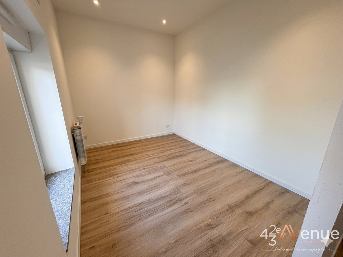 Appartement T2 entièrement rénové A LOUER - BAS EN BASSET - 44.68 m2 - 490 &euro; charges comprises par mois
