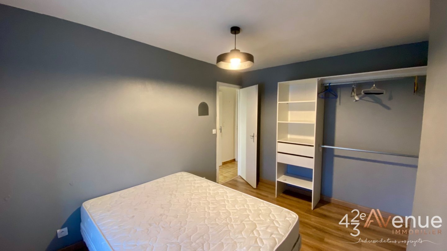 APPARTEMENT T2 A LOUER - FIRMINY - 44.54 m2 - 450€ charges comprises par mois