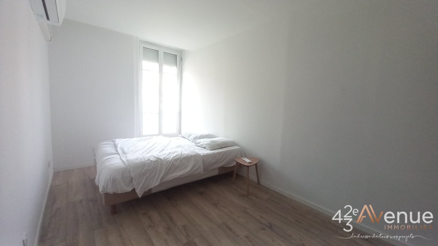 T2 MEUBLE A LOUER - RIVE DE GIER CENTRE - 36 m2 - 600 &euro; charges comprises par mois