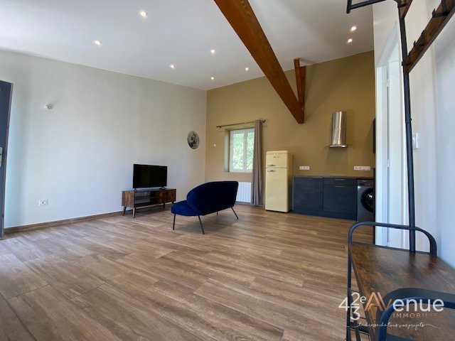 APPARTEMENT T2 A LOUER - ST ETIENNE Albert Thomas/Ursules - 39.03 m2 - 500�&euro; charges comprises par mois