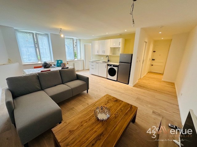 APPARTEMENT T2 - ST ETIENNE BELLEVUE/CENTRE DEUX - 42.84 m2 - LOU&Eacute;