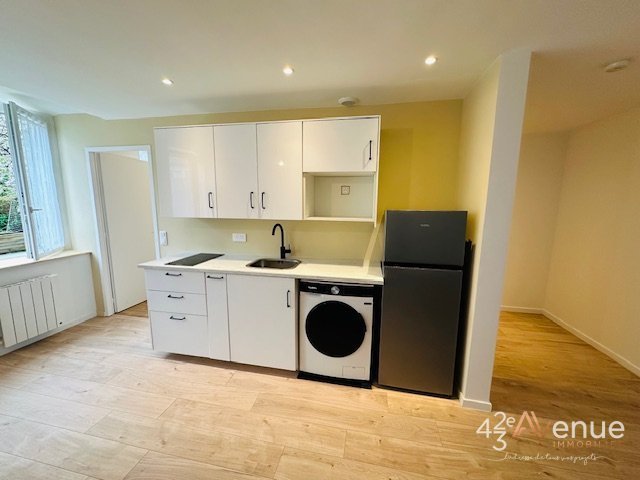 APPARTEMENT T2 - ST ETIENNE BELLEVUE/CENTRE DEUX - 42.84 m2 - LOU&Eacute;