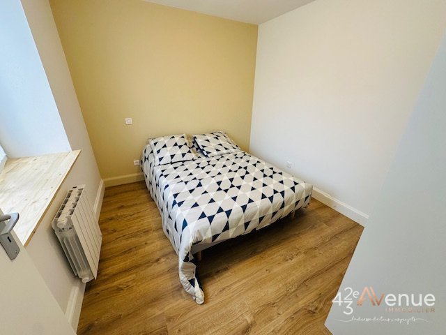 APPARTEMENT T2 - ST ETIENNE BELLEVUE/CENTRE DEUX - 42.84 m2 - LOU&Eacute;