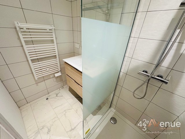 APPARTEMENT T2 - ST ETIENNE BELLEVUE/CENTRE DEUX - 42.84 m2 - LOU&Eacute;