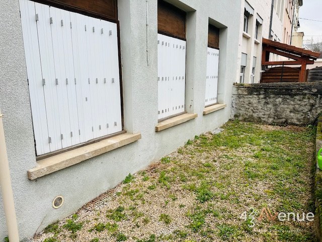 APPARTEMENT T2 - ST ETIENNE BELLEVUE/CENTRE DEUX - 42.84 m2 - LOU&Eacute;