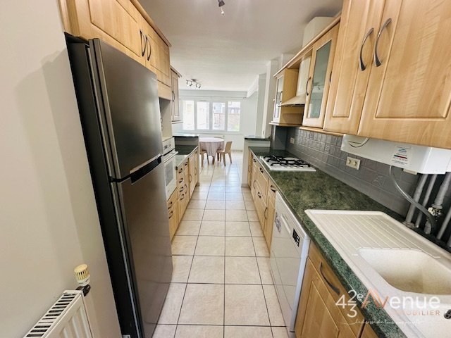 APPARTEMENT T2 A LOUER - ST ETIENNE BERGSON - 54.58 m2 - 545 &euro; charges comprises par mois
