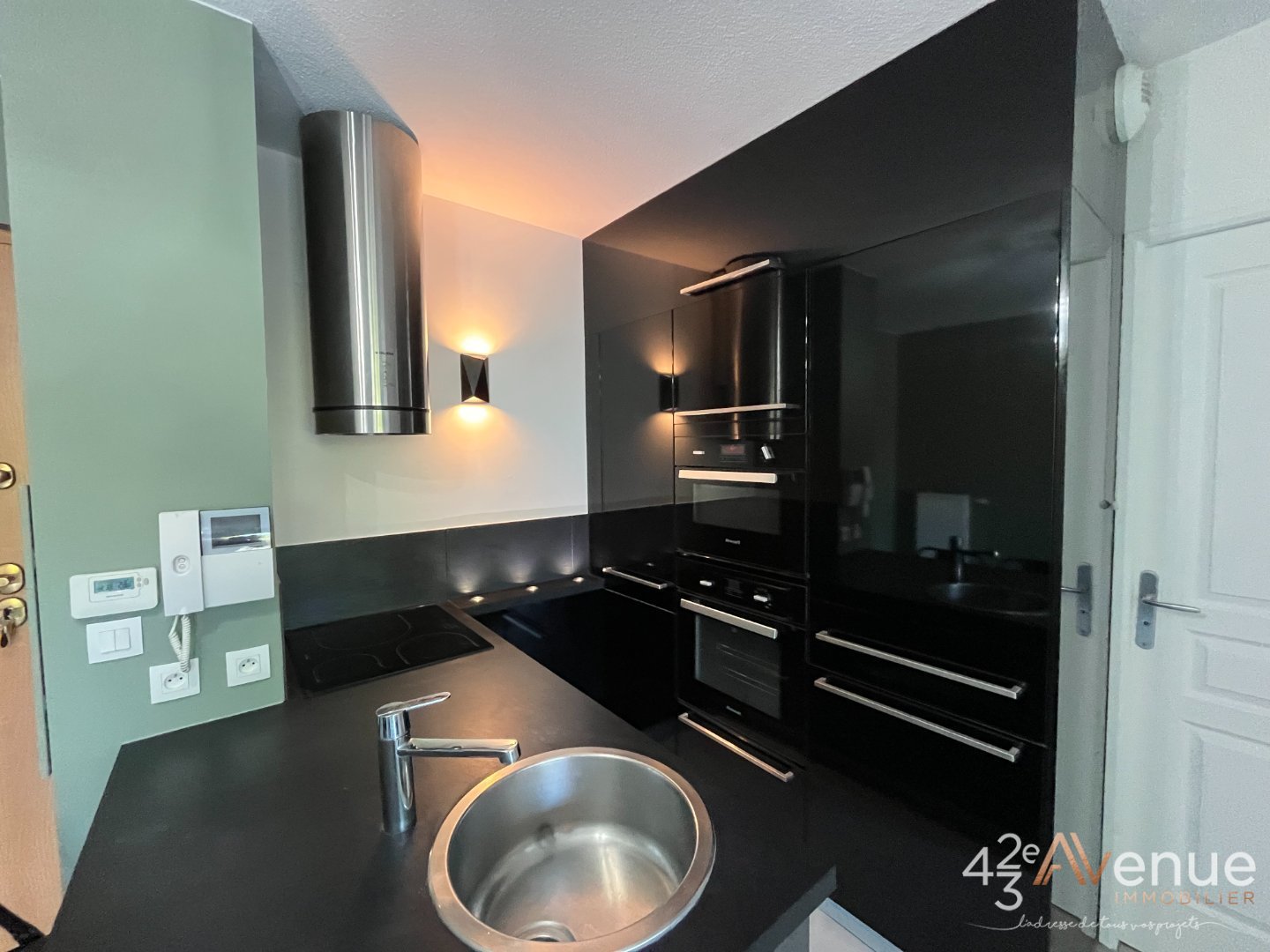 APPARTEMENT T2 - ST ETIENNE CARNOT - 38.05 m2 - LOU&Eacute;