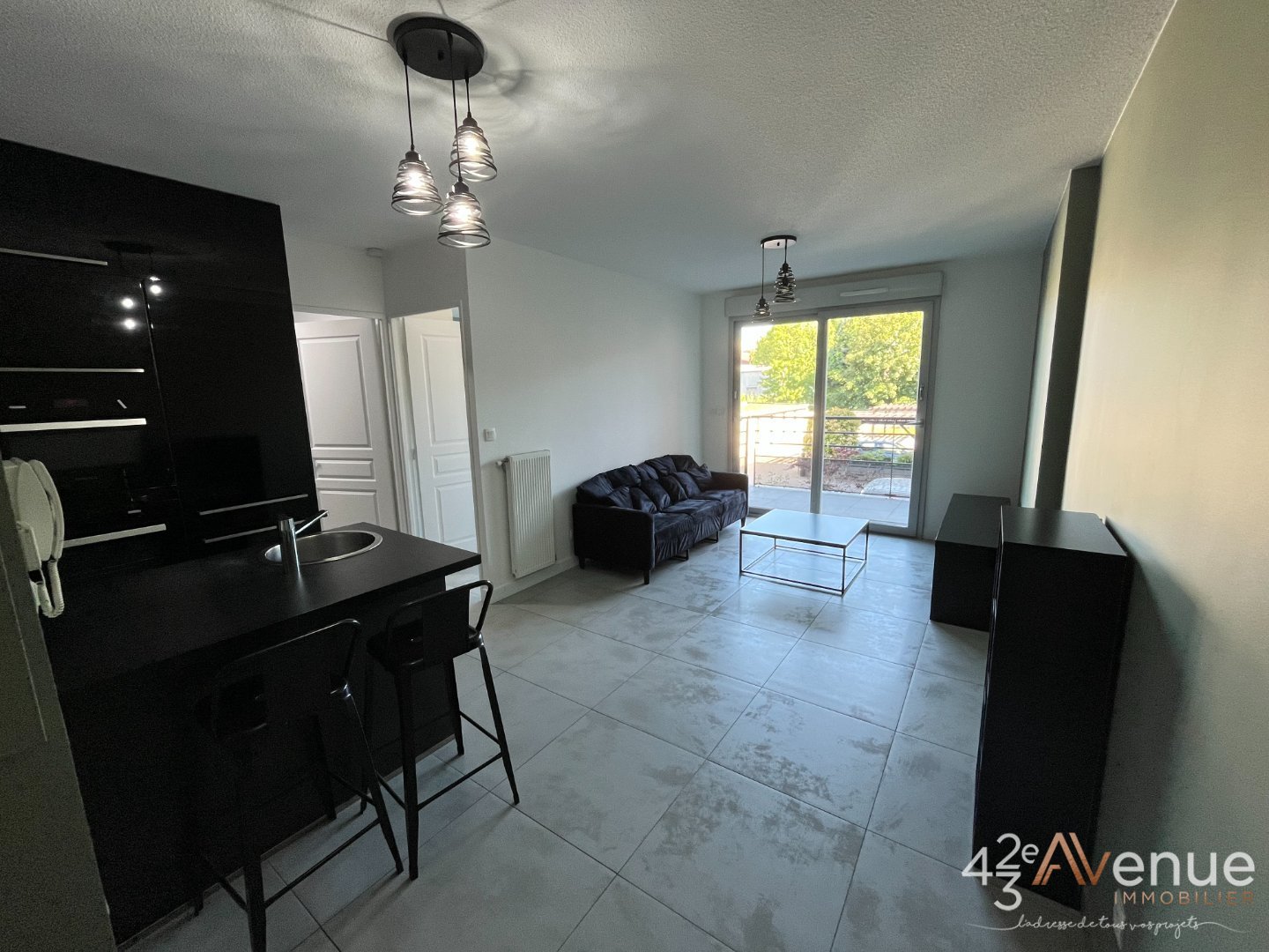 APPARTEMENT T2 - ST ETIENNE CARNOT - 38.05 m2 - LOU&Eacute;