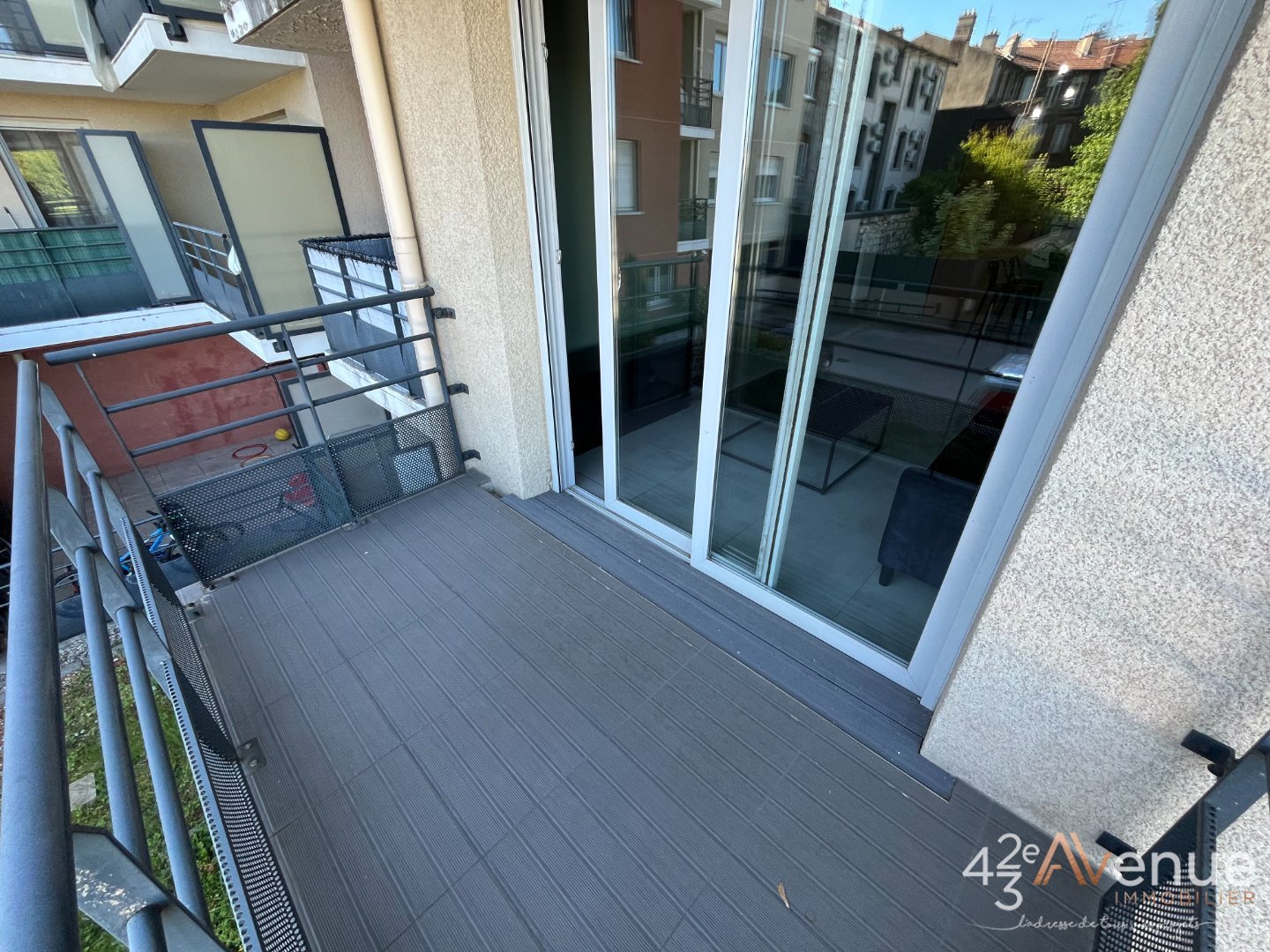 APPARTEMENT T2 - ST ETIENNE CARNOT - 38.05 m2 - LOU&Eacute;
