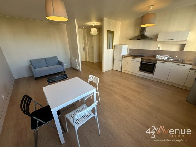 APPARTEMENT T2 A LOUER - ST ETIENNE CENTRE II  / TREFILERIE - 46.22 m2 - 515 &euro; charges comprises par mois