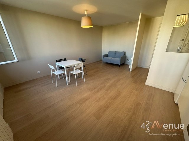APPARTEMENT T2 A LOUER - ST ETIENNE CENTRE II  / TREFILERIE - 46.22 m2 - 515 &euro; charges comprises par mois