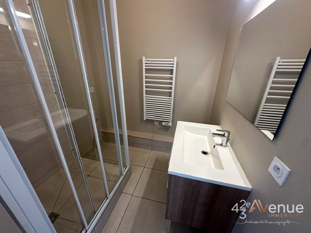 APPARTEMENT T2 A LOUER - ST ETIENNE CENTRE II  / TREFILERIE - 46.22 m2 - 515 &euro; charges comprises par mois