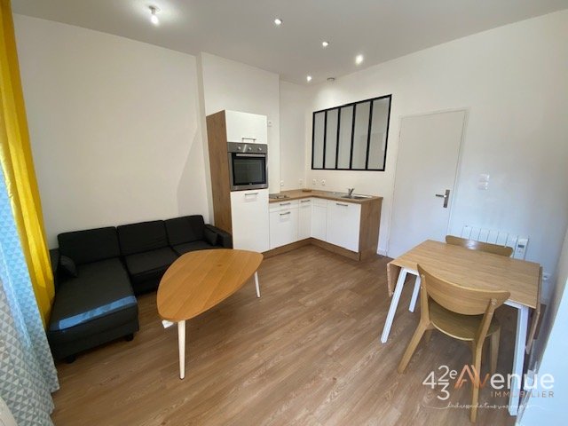 APPARTEMENT T2 A LOUER - ST ETIENNE CENTRE - 26.51 m2 - 410€ charges comprises par mois