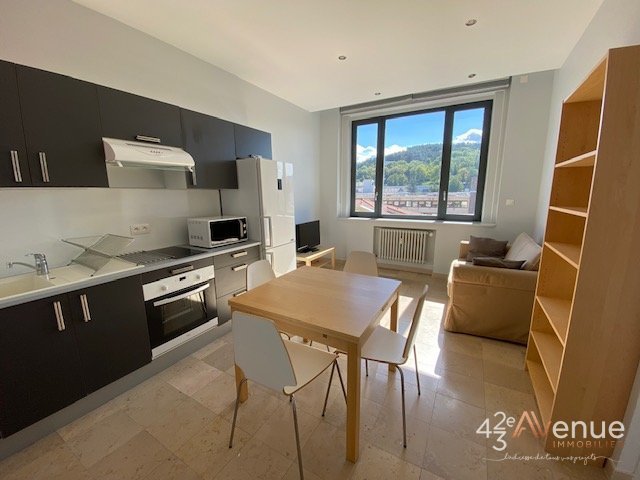 APPARTEMENT T2 A LOUER - ST ETIENNE CENTRE - 30.3 m2 - 500€ charges comprises par mois