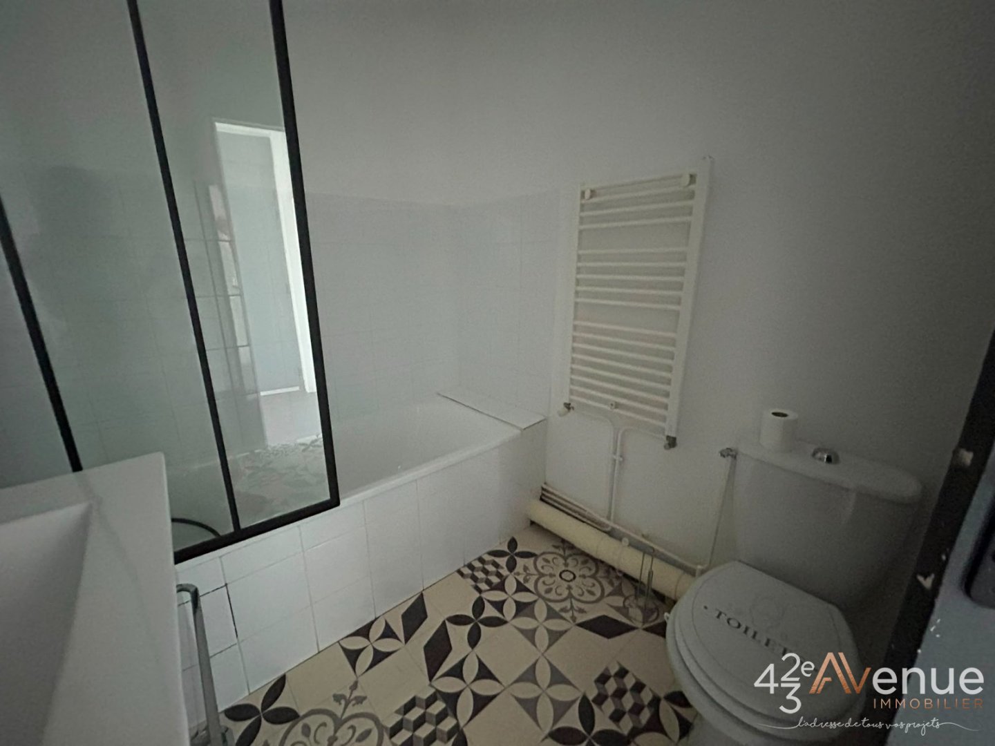 APPARTEMENT T2 A LOUER - ST ETIENNE CENTRE - 45.83 m2 - 550 &euro; charges comprises par mois