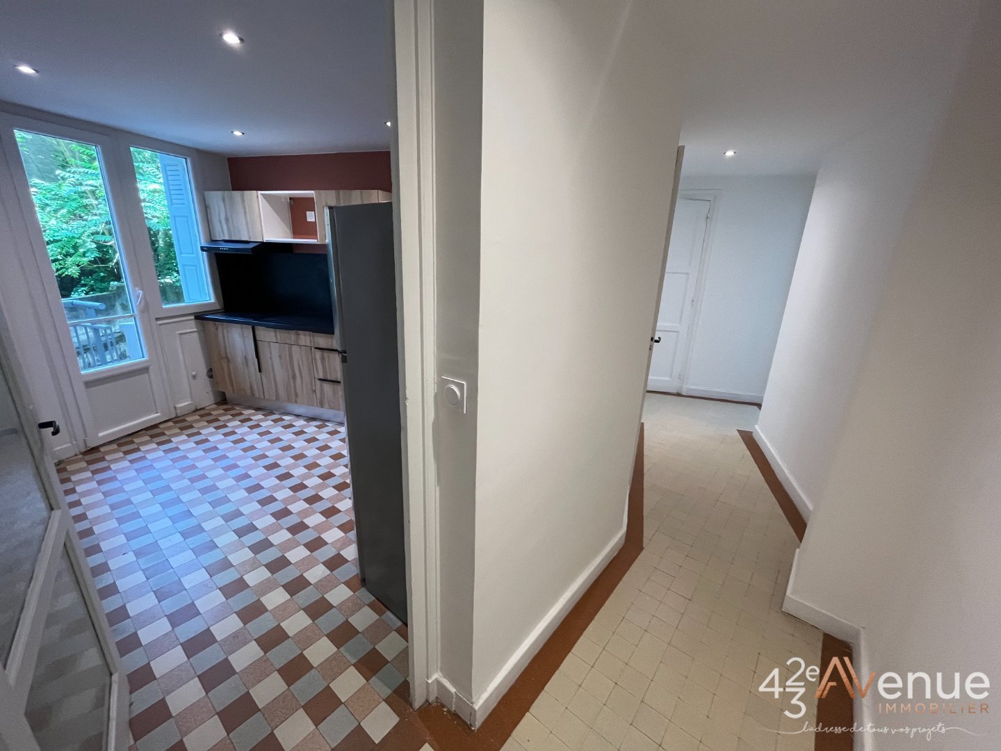 APPARTEMENT T2 A LOUER - ST ETIENNE CENTRE - 47.13 m2 - 595�&euro; charges comprises par mois