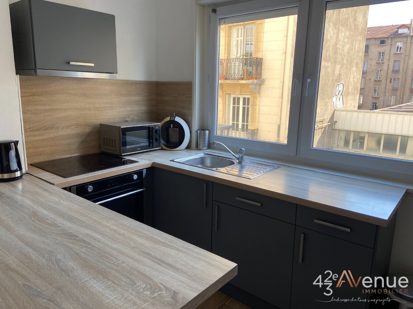 APPARTEMENT T2 A LOUER - ST ETIENNE CENTRE/TREFILERIE - 45.45 m2 - 625 &euro; charges comprises par mois