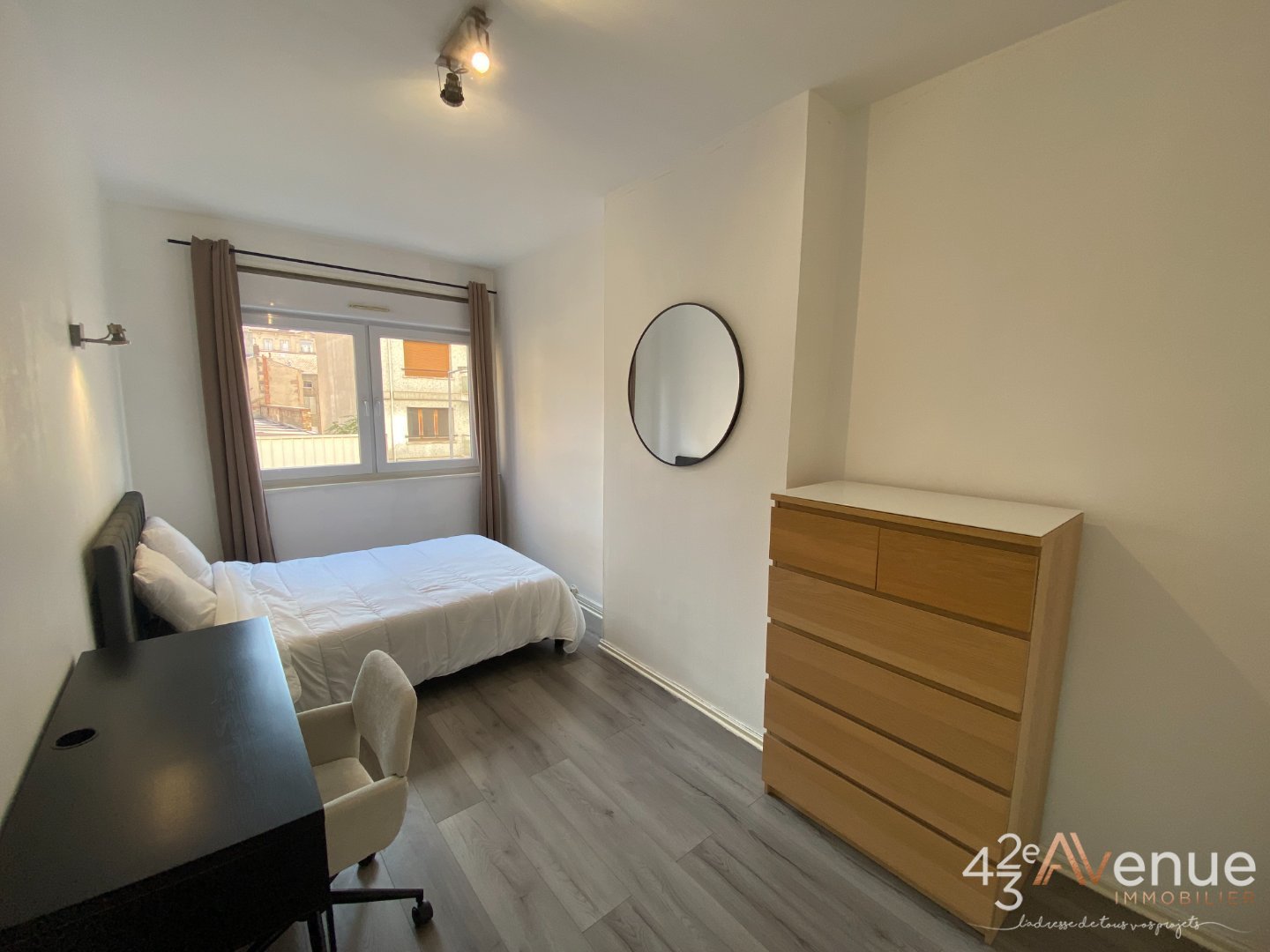 APPARTEMENT T2 A LOUER - ST ETIENNE CENTRE/TREFILERIE - 45.45 m2 - 625 &euro; charges comprises par mois
