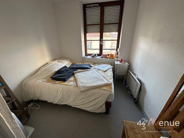 T2 Meubl� A LOUER - ST ETIENNE CENTRE VILLE/JACQUARD - 35.2 m2 - 490�&euro; charges comprises par mois