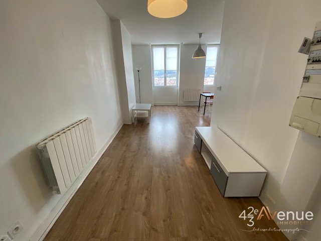 APPARTEMENT T2 A LOUER - ST ETIENNE CENTRE VILLE - 55.04 m2 - 502 &euro; charges comprises par mois