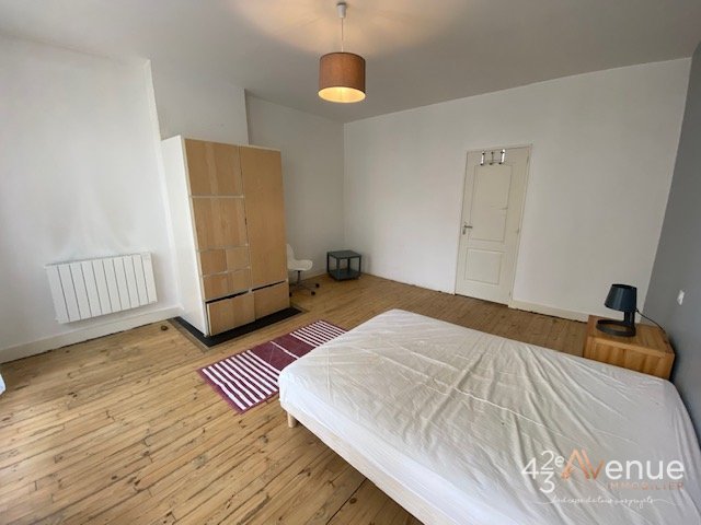 APPARTEMENT T2 A LOUER - ST ETIENNE CENTRE VILLE - 55.04 m2 - 502 &euro; charges comprises par mois