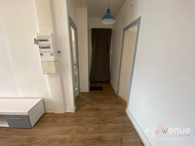 APPARTEMENT T2 A LOUER - ST ETIENNE CENTRE VILLE - 55.04 m2 - 502 &euro; charges comprises par mois