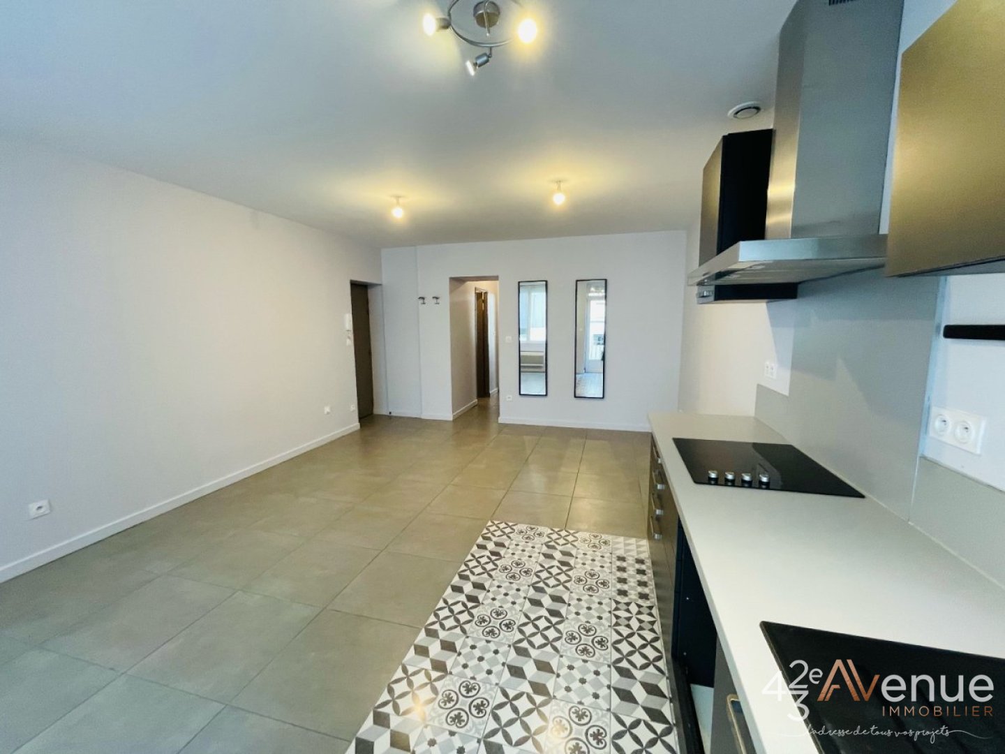APPARTEMENT T2 - ST ETIENNE CENTRE VILLE - 47.44 m2 - LOUÉ