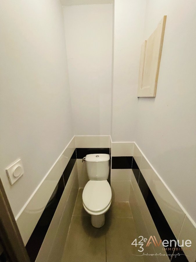 APPARTEMENT T2 - ST ETIENNE CENTRE VILLE - 47.44 m2 - LOUÉ