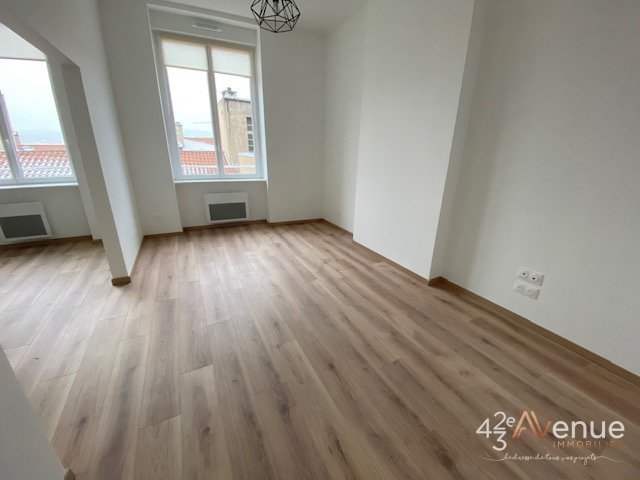 APPARTEMENT T2 - ST ETIENNE CENTRE VILLE - 54.13 m2 - LOUÉ