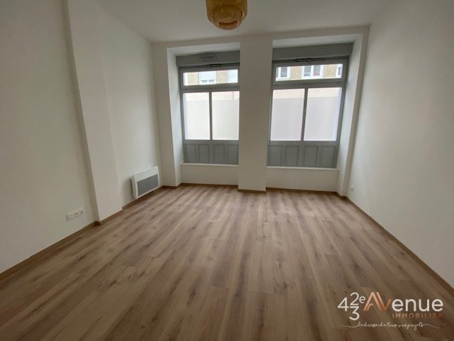 APPARTEMENT T2 - ST ETIENNE CENTRE VILLE - 54.13 m2 - LOUÉ