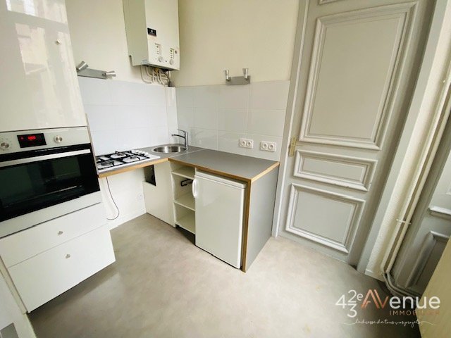 APPARTEMENT T2 A LOUER - ST ETIENNE CENTRE VILLE/REPUBLIQUE/FOURNEYRON - 43.95 m2 - 482 &euro; charges comprises par mois