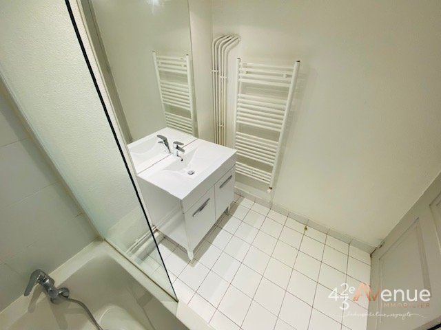 APPARTEMENT T2 A LOUER - ST ETIENNE CENTRE VILLE/REPUBLIQUE/FOURNEYRON - 43.95 m2 - 482 &euro; charges comprises par mois