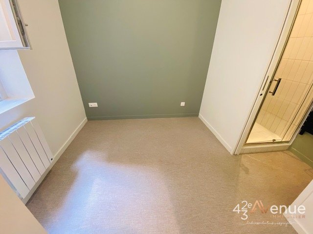 APPARTEMENT T2 - ST ETIENNE CHATEAUCREUX/FOURNEYRON - 28.2 m2 - LOU&Eacute;