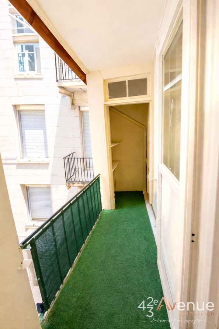 2 Pi�ces Refait � Neuf A LOUER - ST ETIENNE CHATEAUCREUX/FOURNEYRON - 32.77 m2 - 490�&euro; charges comprises par mois