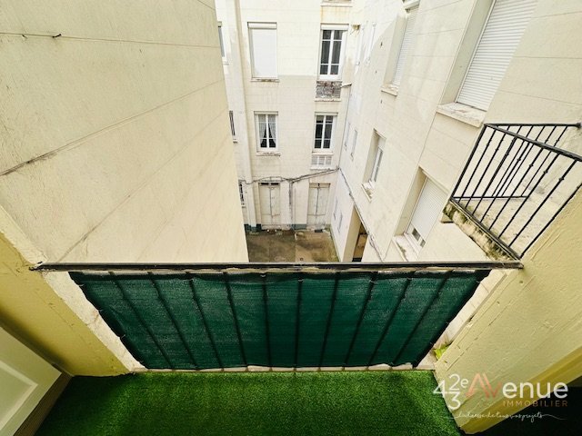 2 Pi�ces Refait � Neuf A LOUER - ST ETIENNE CHATEAUCREUX/FOURNEYRON - 32.77 m2 - 490�&euro; charges comprises par mois
