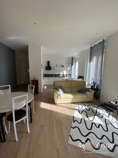 APPARTEMENT T2 A LOUER - ST ETIENNE CHAVANELLE/MARTYR DE VINGRE - 55.35 m2 - 655�&euro; charges comprises par mois