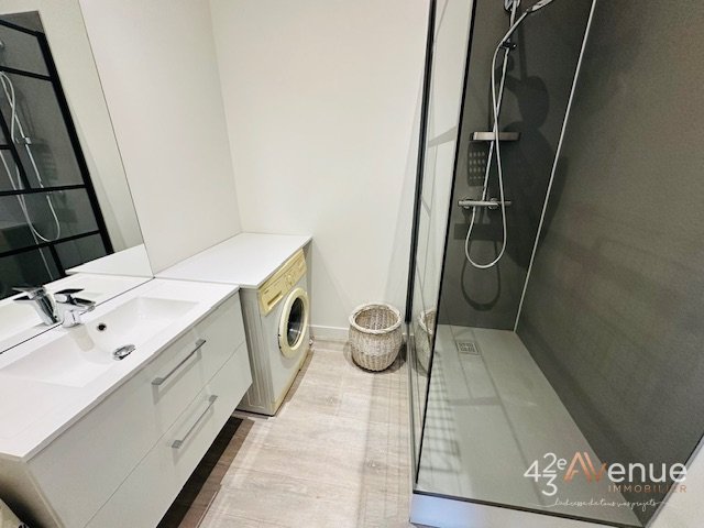 APPARTEMENT T2 A LOUER - ST ETIENNE CHAVANELLE/MARTYR DE VINGRE - 55.35 m2 - 655 &euro; charges comprises par mois