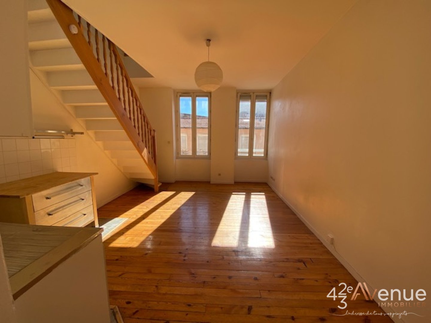 T2 en Duplex A LOUER - ST ETIENNE CHAVANELLE - 35.11 m2 - 398 &euro; charges comprises par mois