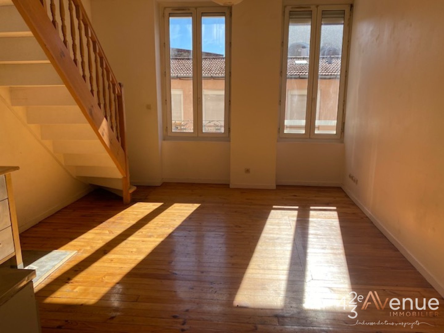 T2 en Duplex A LOUER - ST ETIENNE CHAVANELLE - 35.11 m2 - 398 &euro; charges comprises par mois