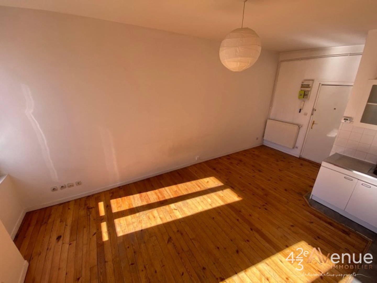 T2 en Duplex A LOUER - ST ETIENNE CHAVANELLE - 35.11 m2 - 398 &euro; charges comprises par mois