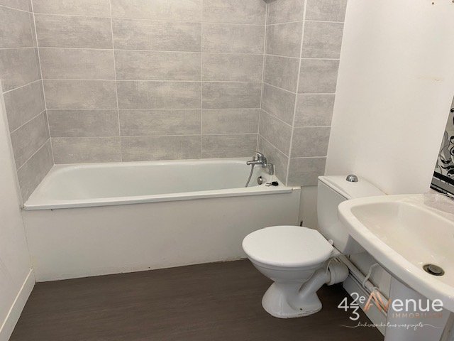 APPARTEMENT T2 A LOUER - ST ETIENNE CHAVANELLE - 46.03 m2 - 435 &euro; charges comprises par mois