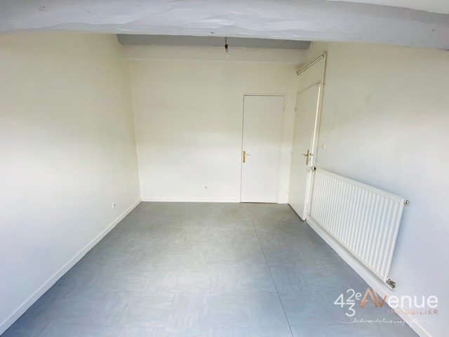 APPARTEMENT T2 A LOUER - ST ETIENNE CHAVANELLE - 31.62 m2 - 355 € charges comprises par mois
