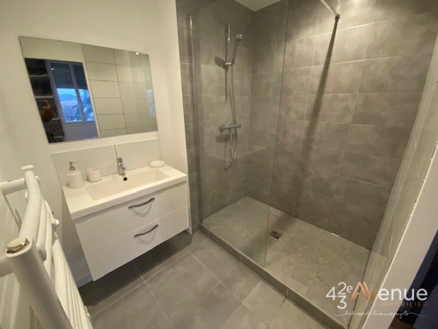 2 pièces Meublé A LOUER - ST ETIENNE Cité Design/Carnot - 56.72 m2 - 640 &euro; charges comprises par mois