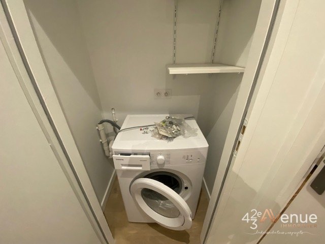 2 pièces Meublé A LOUER - ST ETIENNE Cité Design/Carnot - 56.72 m2 - 640 &euro; charges comprises par mois