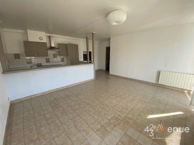 APPARTEMENT T2 - ST ETIENNE COLLINE DES PERES - 56.83 m2 - LOU&Eacute;