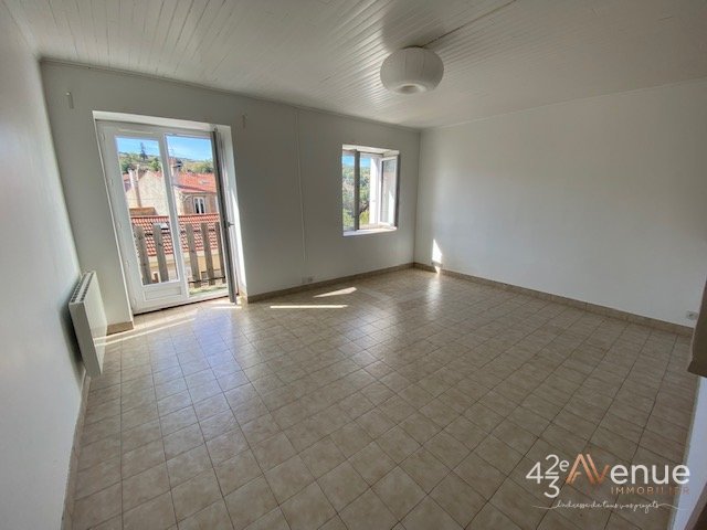 APPARTEMENT T2 - ST ETIENNE COLLINE DES PERES - 56.83 m2 - LOU&Eacute;