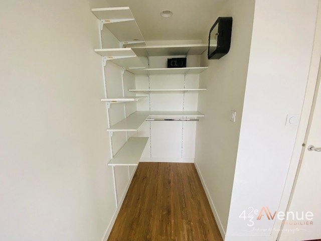 Grand T2 A LOUER - ST ETIENNE Convention/Fauriel - 56.6 m2 - 635�&euro; charges comprises par mois