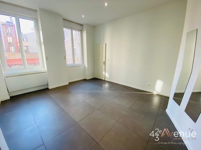 APPARTEMENT T2 - ST ETIENNE DORIAN / PEUPLE - 30.9 m2 - LOUÉ