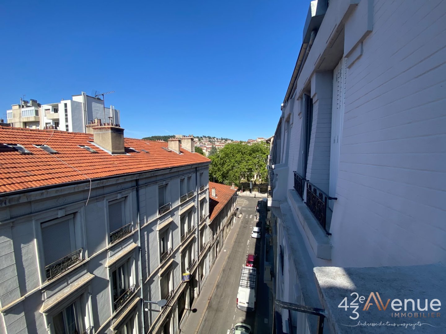 APPARTEMENT T2 A LOUER - ST ETIENNE FAC TREFILERIE/CENTRE II - 31.25 m2 - 460 &euro; charges comprises par mois
