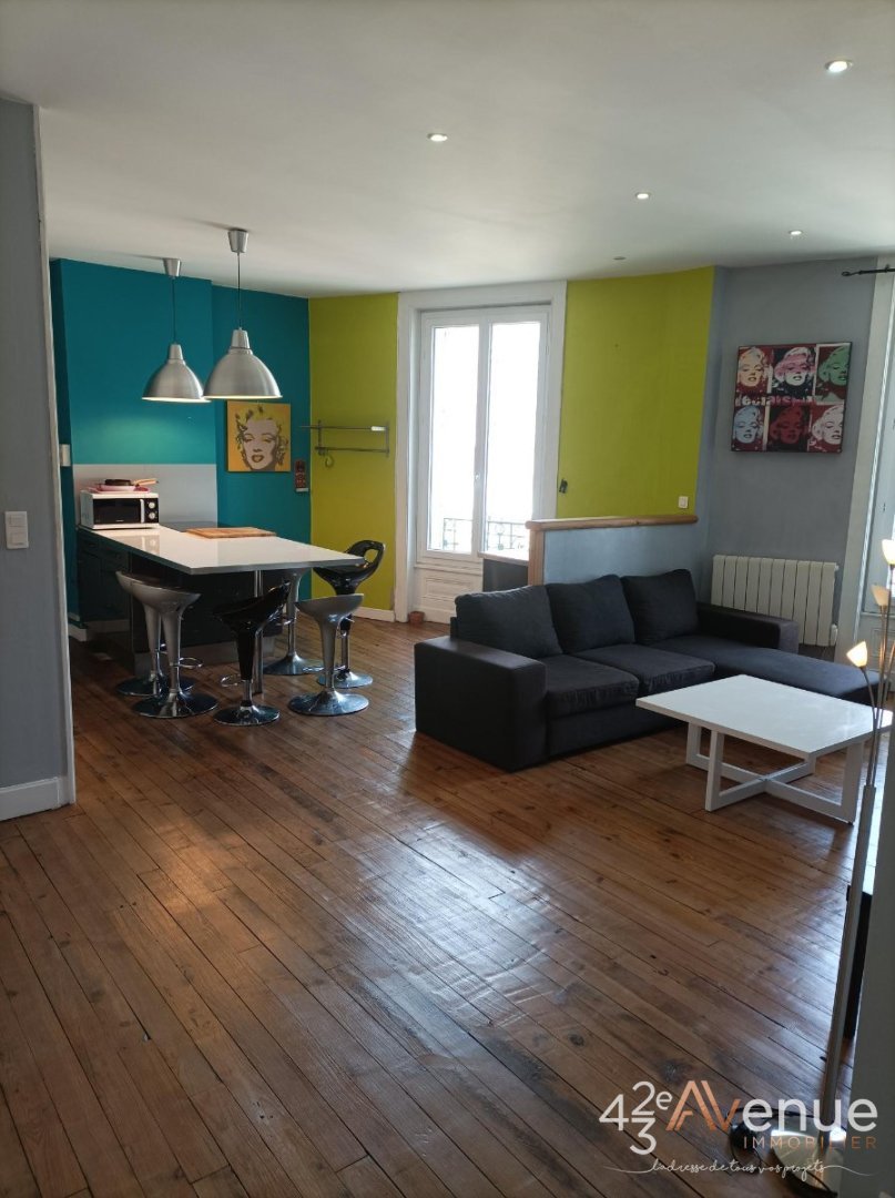 APPARTEMENT T2 A LOUER - ST ETIENNE FAC TREFILERIE - 66.89 m2 - 515�&euro; charges comprises par mois